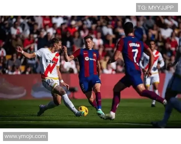 西甲激战：莱比锡与巴萨战成平局逆转时刻点燃全场激情