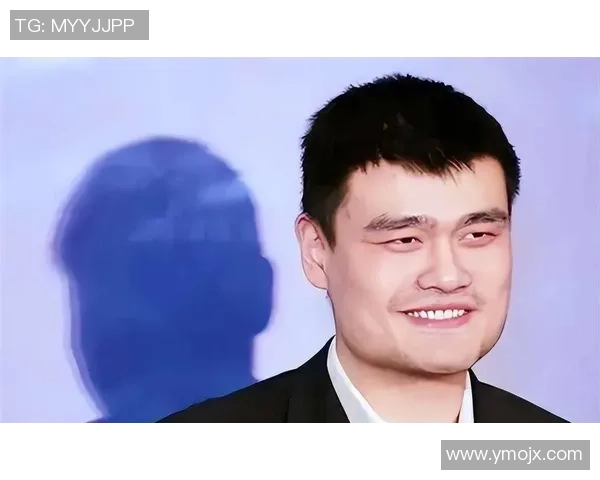 姚明邀请刘德华共聚一堂畅谈篮球与音乐的精彩瞬间