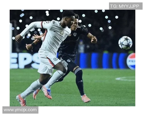 欧冠激战：多特蒙德大胜切尔西五球逆转引发争议判罚全场沸腾