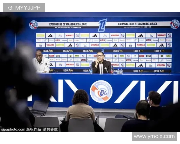 足总杯精彩对决那不勒斯与莱比锡战成平局神扑瞬间引发热议与转会传闻