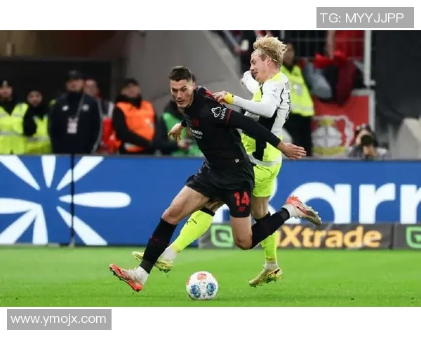 欧冠激战：多特蒙德与那不勒斯战成平局补时进球引发全场狂欢