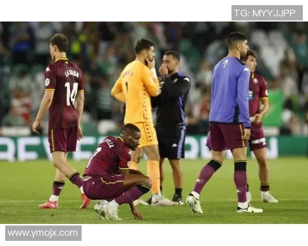 英超激战皇马险胜马竞红牌争议引发全场热议与激情