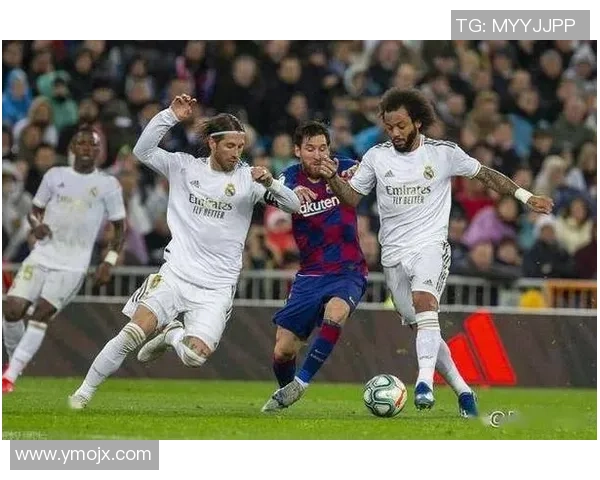 英超经典对决曼联逆转皇马补时绝杀引爆全场激情