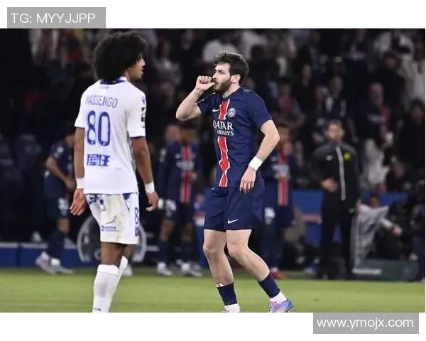 英超激战:利物浦逆转巴黎圣日耳曼帽子戏法点燃全场激情 英超激战:利物浦逆转巴黎圣日耳曼帽子戏法点燃全场激情